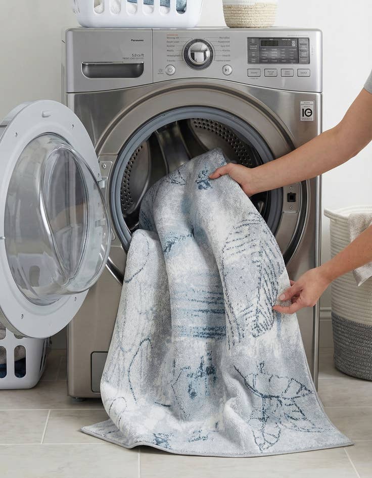 Detail image of 4' x 6' Kamala Washable Rug