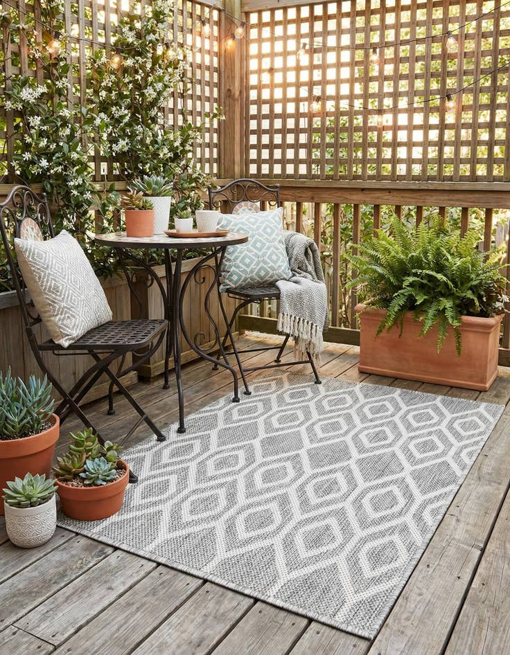 Detail image of 2' x 3'  Washable Jill Zarin Turks and Caicos Indoor / Outdoor Rug