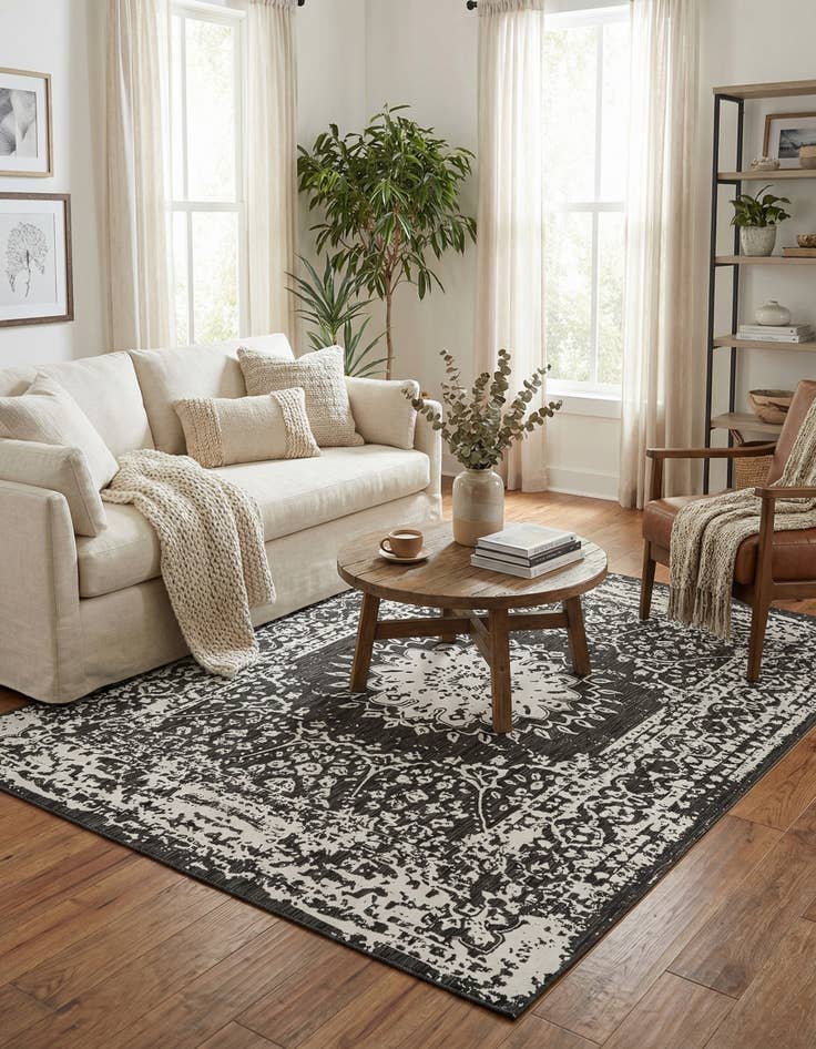 Detail image of  10' x 14'  Washable Traditional Indoor / Outdoor Rug