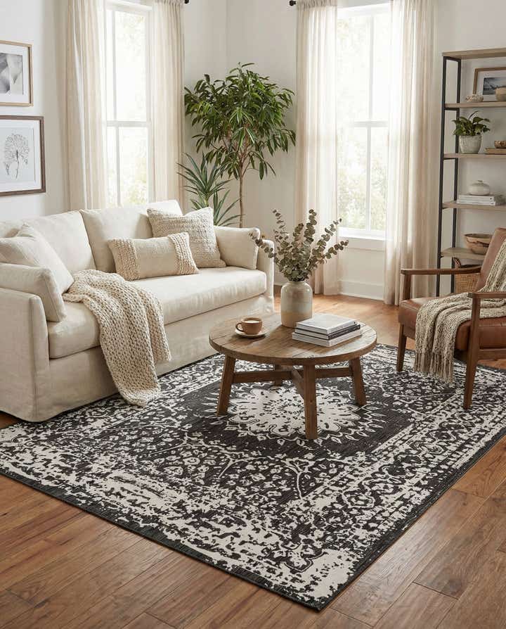 10' x 14' Easy-Clean Traditional Indoor / Outdoor Rug