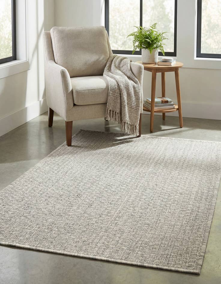 Detail image of 2' x 3'  Washable Solid Indoor / Outdoor Rug