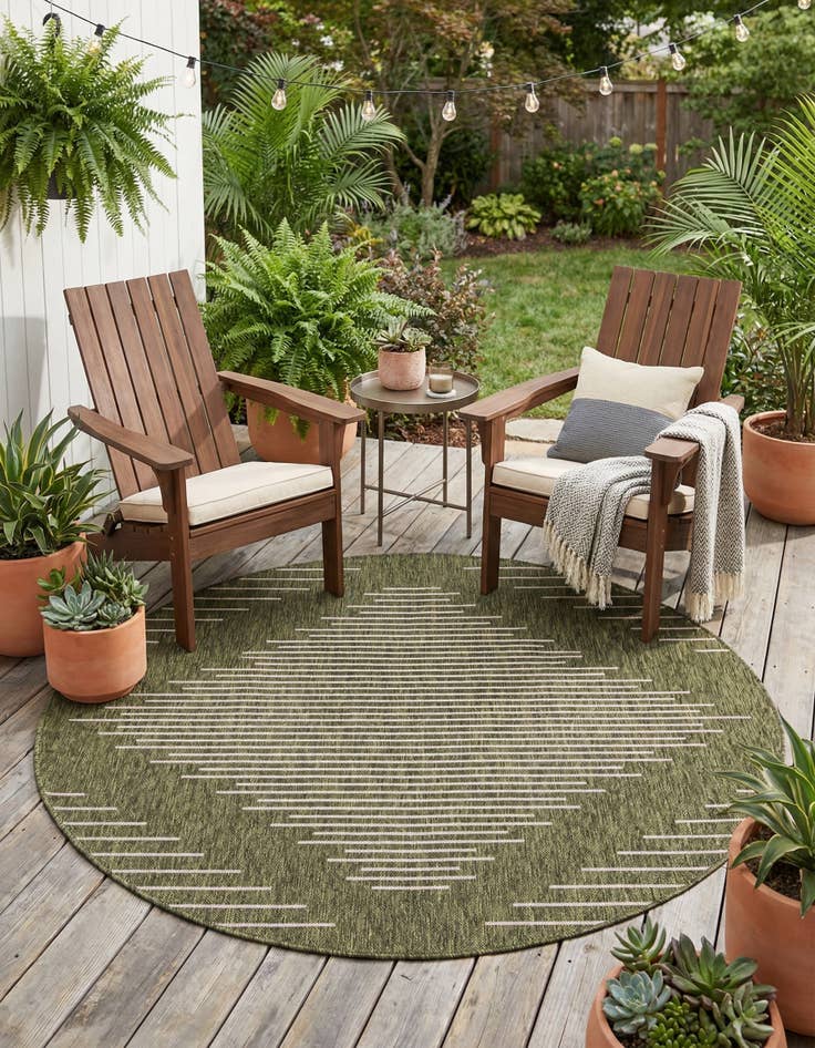 Detail image of 6' x 6'  Washable Modern Indoor / Outdoor Round Rug