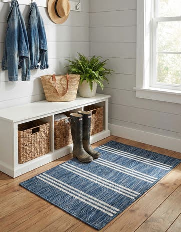 2' x 3' Easy-Clean Jill Zarin Anguilla Indoor / Outdoor Rug