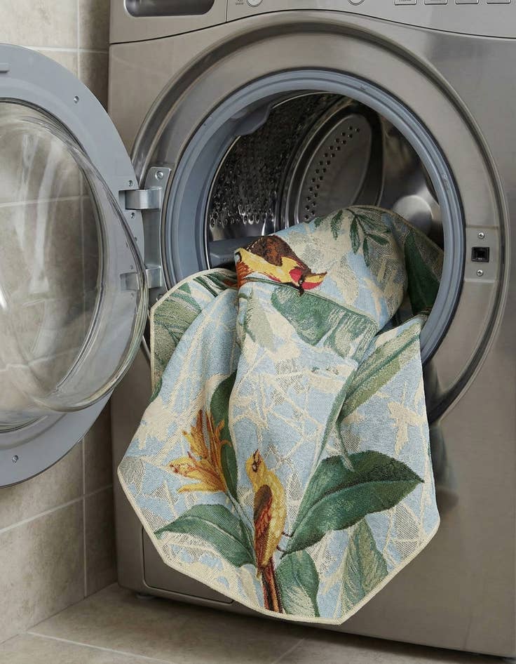 Detail image of  5' 3 x 5' 3  Washable Botanical Indoor / Outdoor Octagon Rug