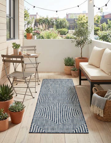 2' x 6' Easy-Clean Modern Indoor / Outdoor Runner Rug