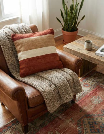 1' 6 x 1' 6 Hand Woven Pillow Wool Square Rug