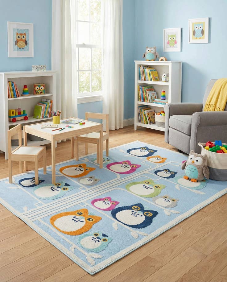 Detail image of 5' 3 x 7' 7 Easy-Clean Indoor / Outdoor Rug