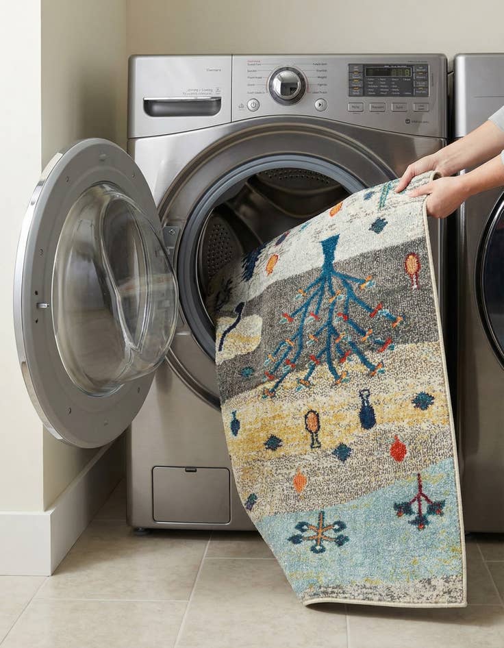 Detail image of  4' x 6'  Washable Vivid Rug