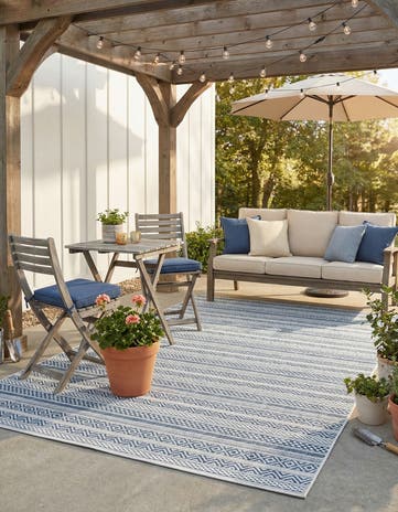 4' x 6' Easy-Clean Ribbon Indoor / Outdoor Rug
