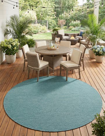 10' 8 x 10' 8 Easy-Clean Solid Indoor / Outdoor Round Rug