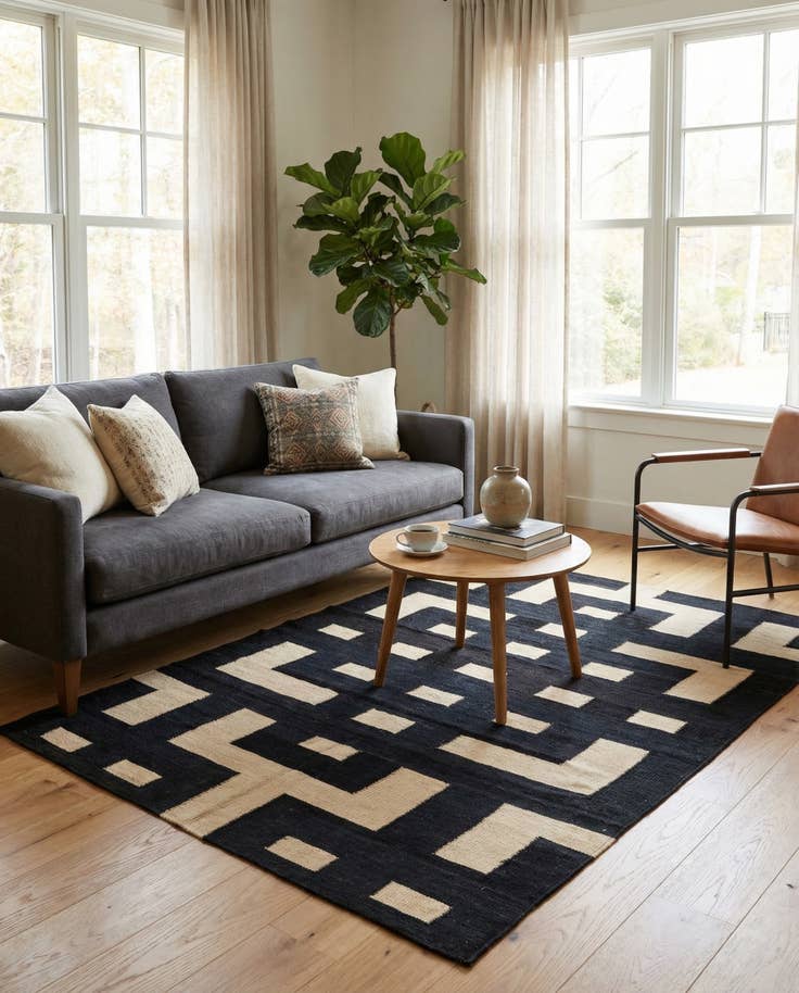 Detail image of 4' 4 x 6' Hand Woven Kilim Modern Wool Rug