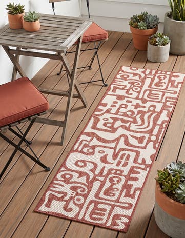 2' x 4' Easy-Clean Modern Indoor / Outdoor Runner Rug