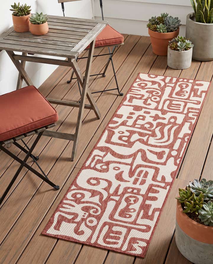 2' x 4' Easy-Clean Modern Indoor / Outdoor Runner Rug