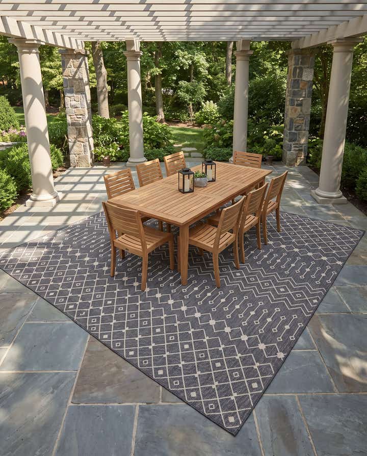 13' x 13' Easy-Clean Lattice Indoor / Outdoor Square Rug