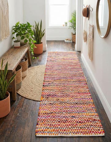 2' 7 x 10' Hand Woven Chindi Chevron Runner Rug