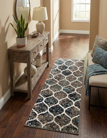 2' x 5' 3 Lattice Frieze Runner Rug