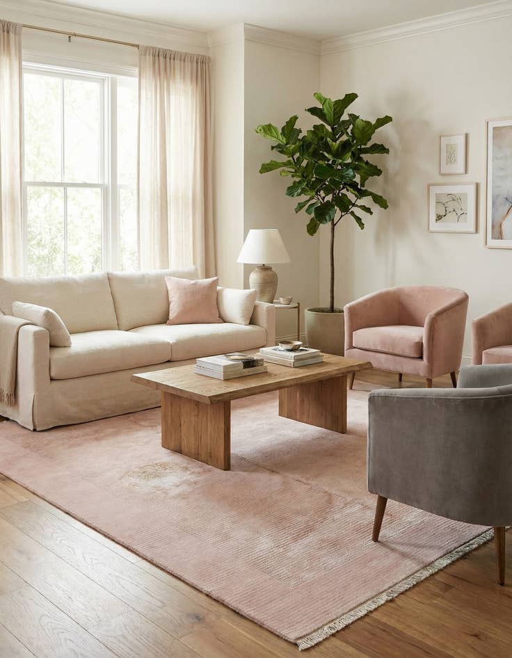 Detail image of  6' 6 x 9' 10  Hand Knotted Darya Wool Rug