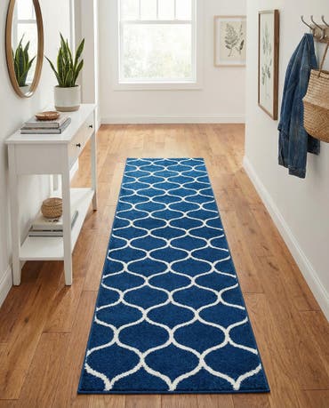  2' x 8' 8 Lattice Frieze Runner Rug