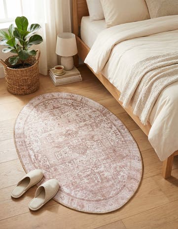 2' x 3' Washable Timeless Oval Rug