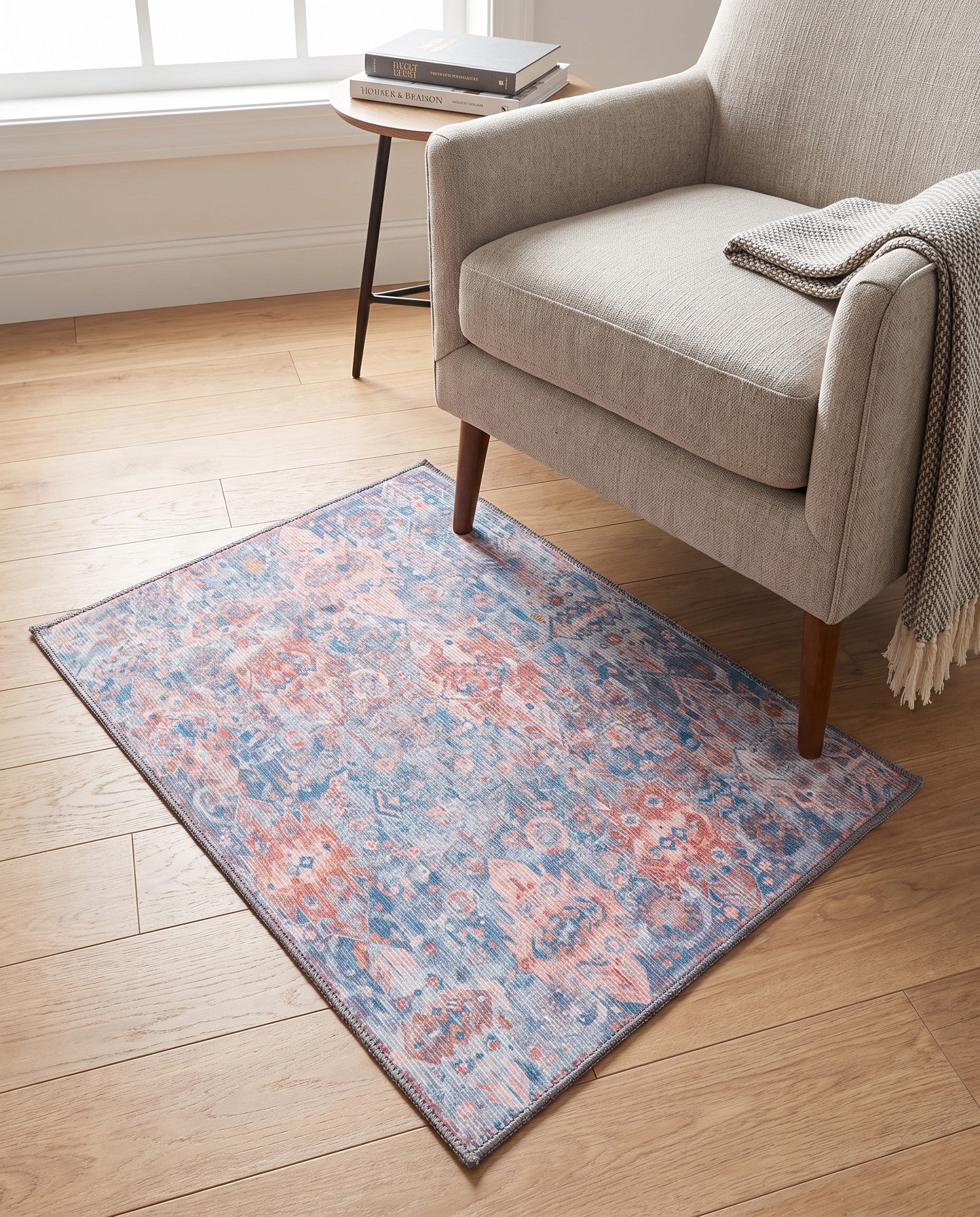 2' x 3' Washable Timeless Rug