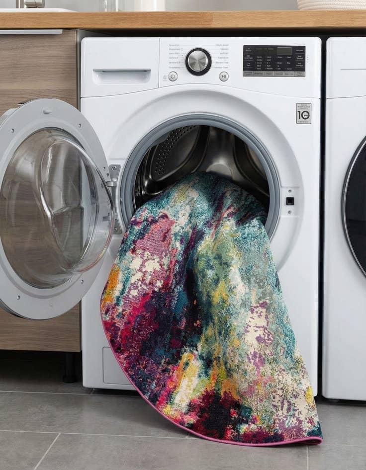 Detail image of 7' 1 x 7' 1  Washable Spectrum Round Rug