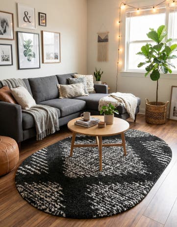 Black and White Serenity Shag Oval Rug