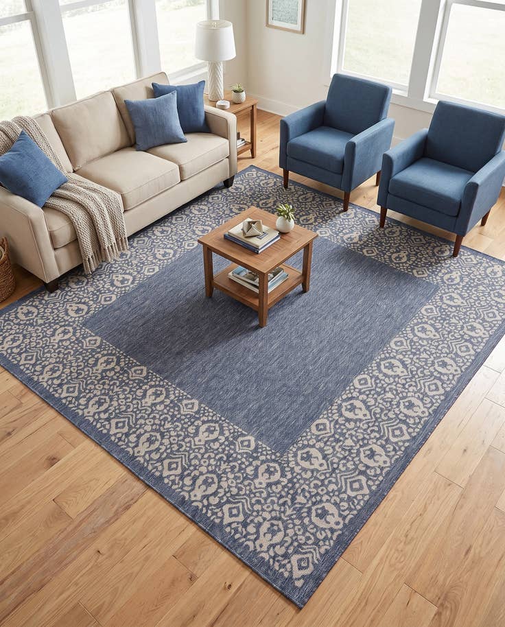 Detail image of 7' 10 x 7' 10 Easy-Clean Border Indoor / Outdoor Square Rug