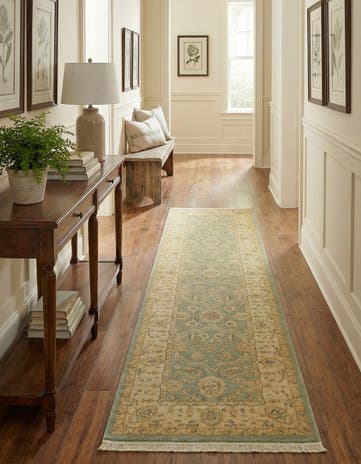 2' 7 x 10' Chelsea Runner Rug