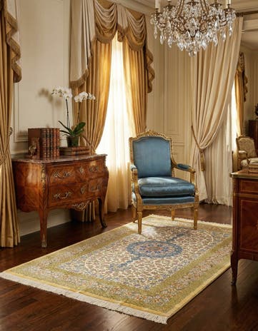 2' 7 x 4' Ghom Silk Rug