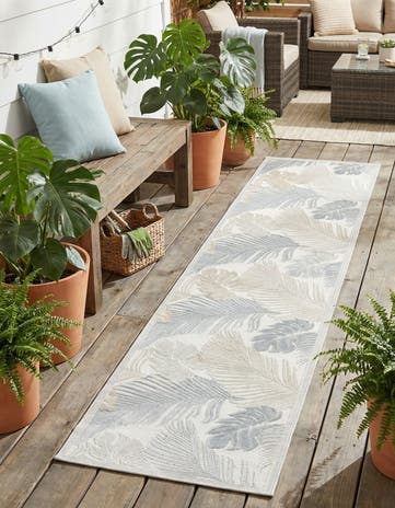 2' 7 x 12' Easy-Clean Botanical Indoor / Outdoor Runner Rug