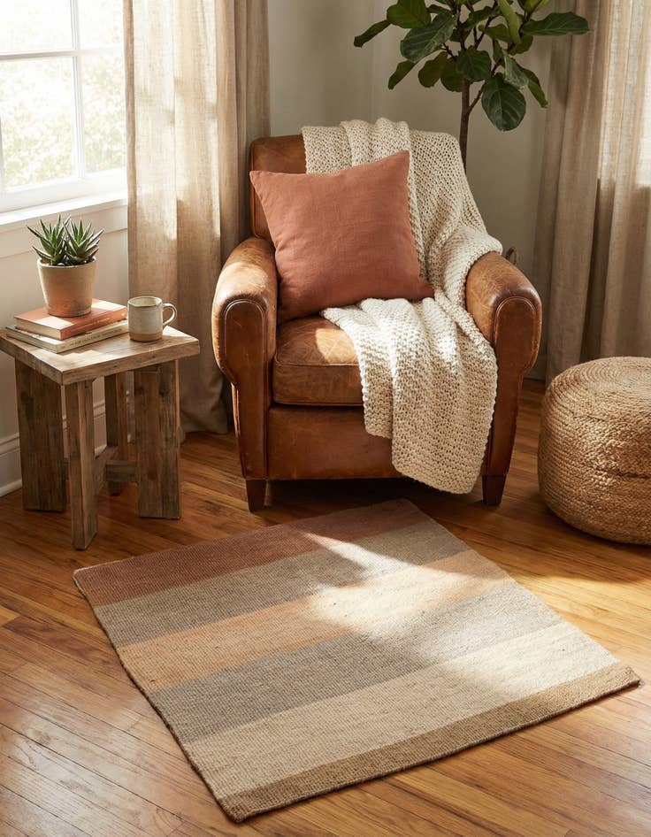 Detail image of 1' 5 x 1' 5  Hand Woven Pillow Wool Square Rug