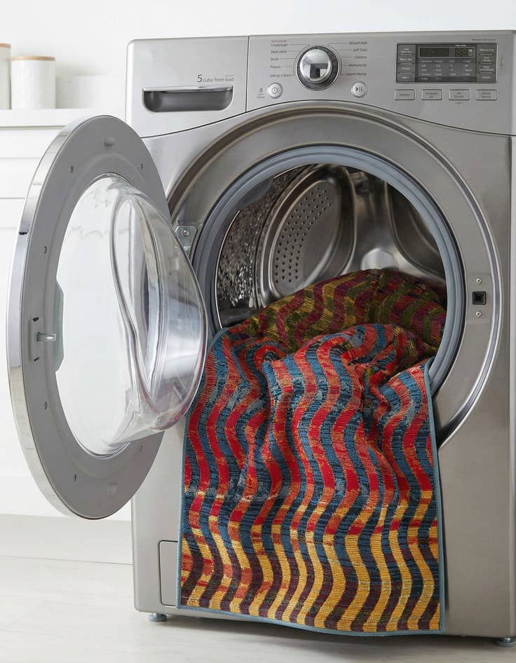 Detail image of 2' x 4'  Washable Modern Indoor / Outdoor Runner Rug