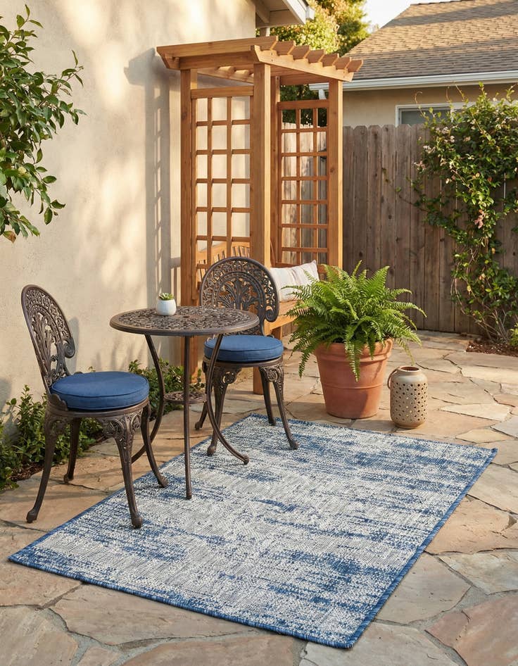 Detail image of 2' x 3'  Washable Modern Indoor / Outdoor Rug
