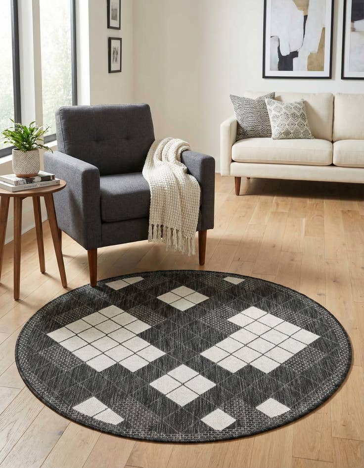 Detail image of 3' 1 x 3' 1  Washable Modern Indoor / Outdoor Round Rug