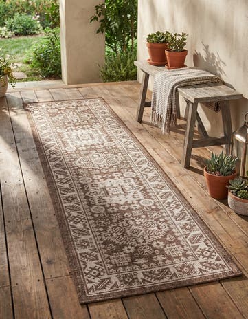 2' x 8' Easy-Clean Aztec Indoor / Outdoor Runner Rug