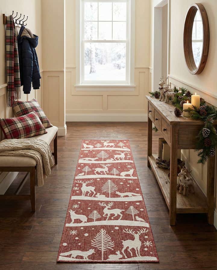 2' x 8' Easy-Clean Holiday Indoor / Outdoor Runner Rug