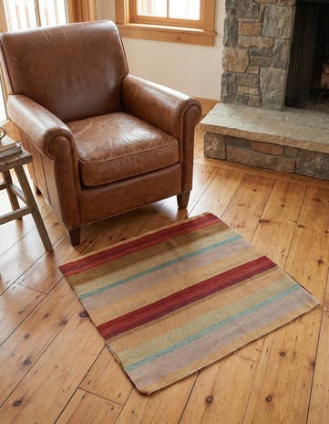 2' 3 x 2' 4 Hand Woven Pillow Wool Square Rug