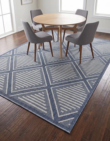7' 10 x 10' Easy-Clean Lattice Indoor / Outdoor Rug