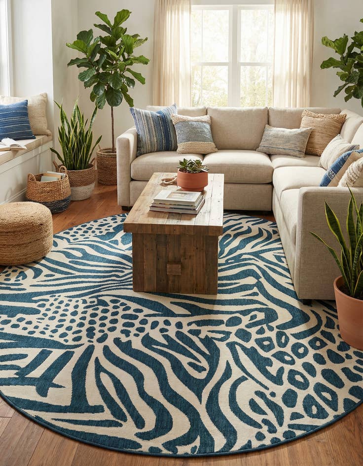 Detail image of 7' 10 x 7' 10  Washable Safari Indoor / Outdoor Round Rug
