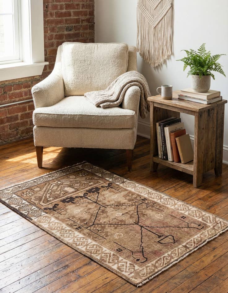 Detail image of 2' 8 x 4' 4  Hand Knotted Ultra Vintage Persian Wool Rug