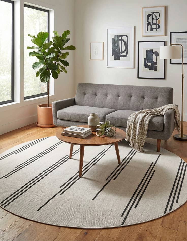 Detail image of 7' 10 x 7' 10  Washable Modern Indoor / Outdoor Round Rug