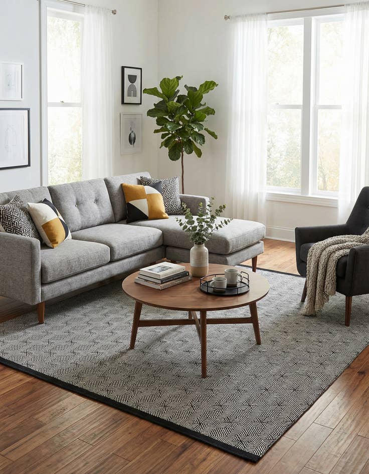 Detail image of 7' 10 x 7' 10 Milano Square Rug