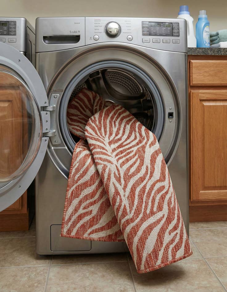 Detail image of  2' x 8'  Washable Safari Indoor / Outdoor Runner Rug