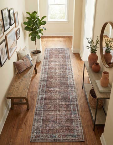 2' 7 x 12' Washable Nostalgia Runner Rug