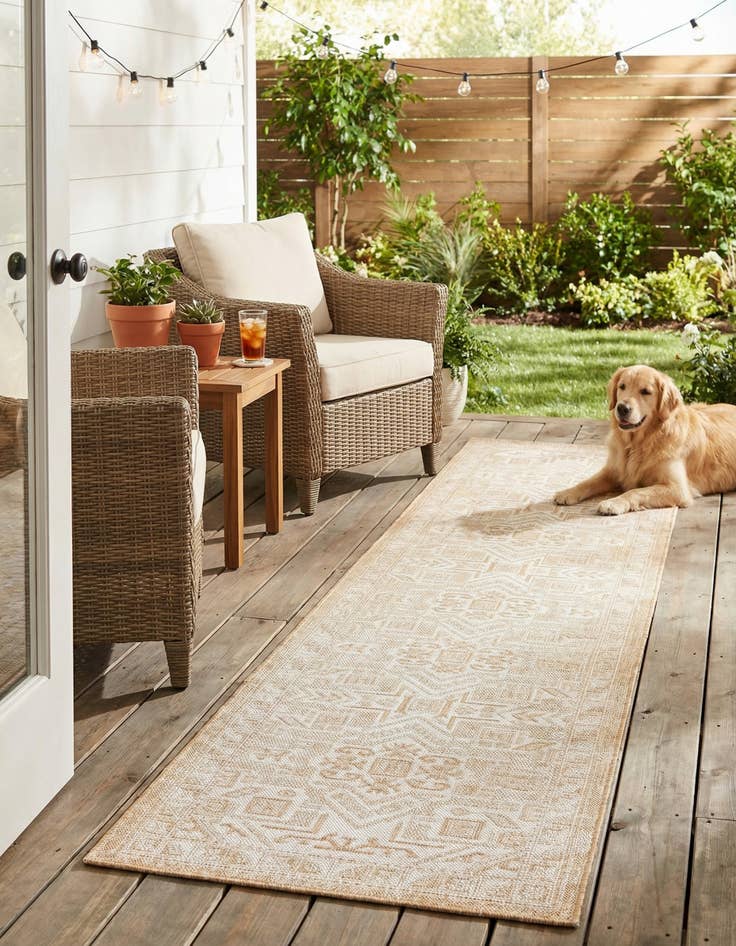 Detail image of 2' 7 x 12' Easy-Clean Aztec Indoor / Outdoor Runner Rug