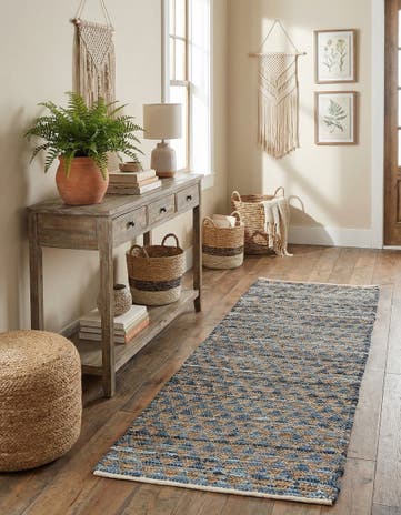 2' 7 x 10' Hand Woven Chindi Jute Runner Rug