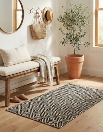 Black Hand Woven Geo Trellis Flatweave Rug