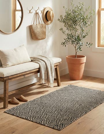 Black Hand Woven Geo Trellis Flatweave Rug