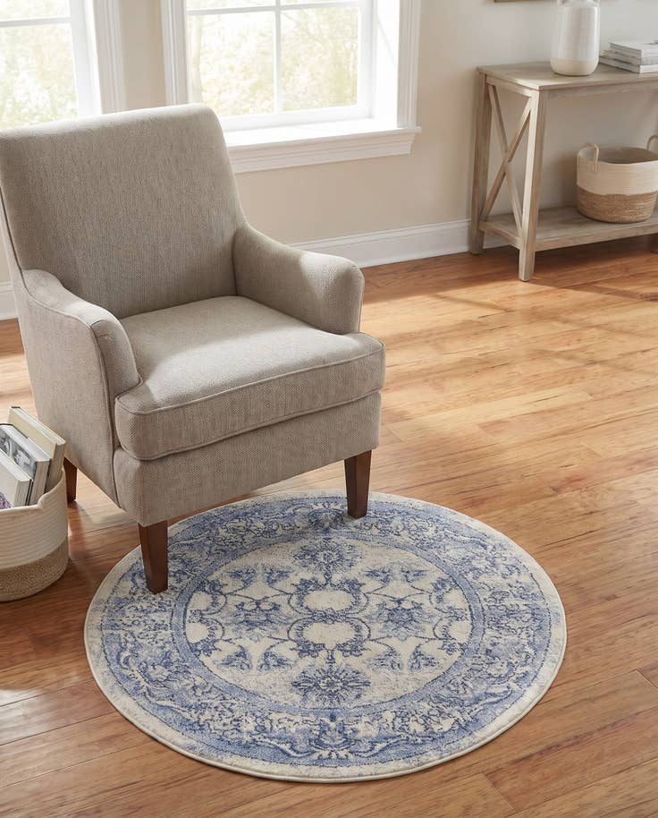 Detail image of 3' x 3' Miranda Round Rug