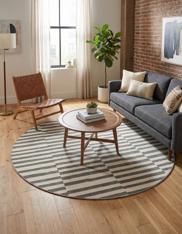 Detail image of 3' 7 x 3' 7 Tribeca Round Rug